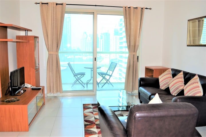 MVT - 1BR with Balcony & Stunning Marina View. 5 Luxury Escapes