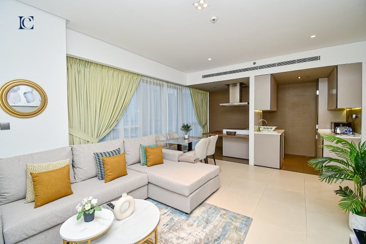 Luxury 1BR Apt with Balcony in Marina - VST 1 Luxury Escapes