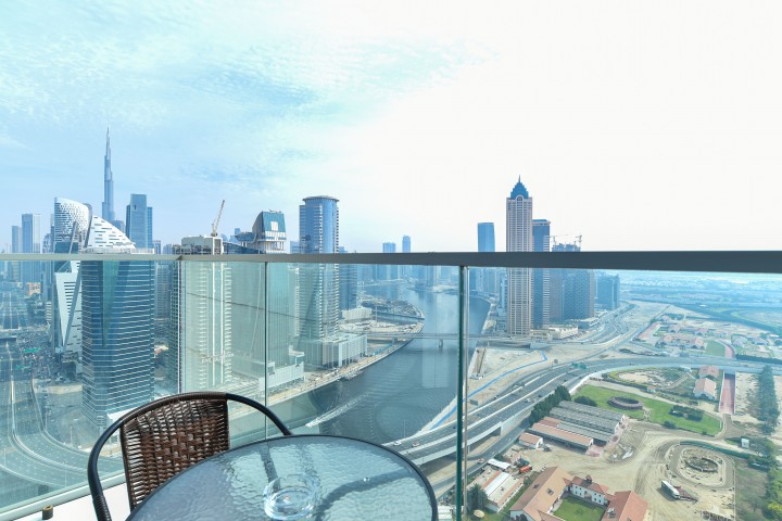 Dubai Canal View 1 BR Premium Apartment - AMN 14 Luxury Escapes