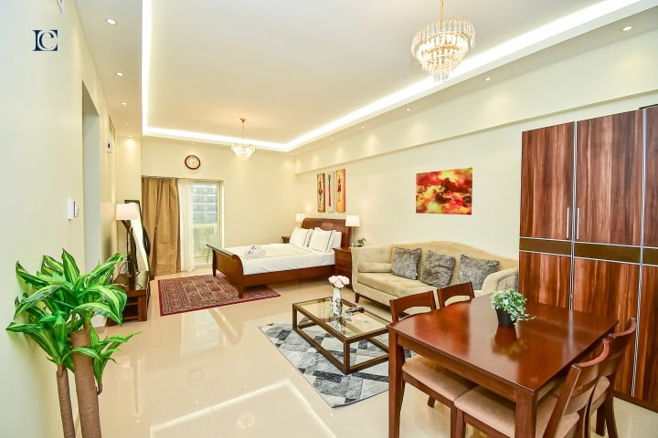 Cozy Studio Apt - Steps to Metro and Beach - Pearl 0 Luxury Escapes