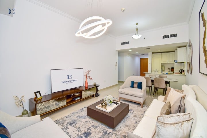 Stunning Sea View 2BR with Sofabed | Nr JBR Beach & Tram - HEI 1 Luxury Escapes
