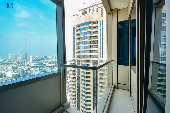 Stunning Sea View 2BR with Sofabed | Nr JBR Beach & Tram - HEI 14 Luxury Escapes