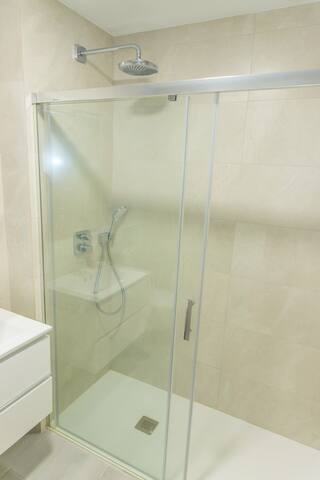 Alojamiento property 434394 thumb 1676052 Alojamientos vacacionales y apartamentos Casa Turquesa | +Garaje y Terraza 14 Sereno