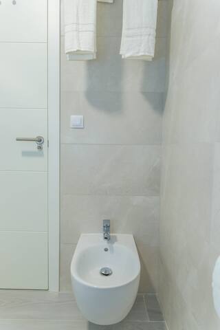 Alojamiento property 434394 thumb 1676070 Alojamientos vacacionales y apartamentos Casa Turquesa | +Garaje y Terraza 32 Sereno
