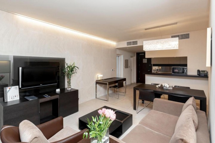 One Bedroom Apartment Near Marina Mall 9 Luxury Bookings