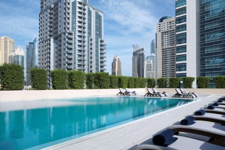 Studio Apartment With Balcony Near Marina Mall 7 Luxury Bookings