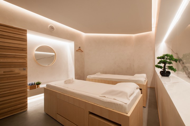 Deluxe Room Near Carrefour Garhoud 19 Luxury Bookings