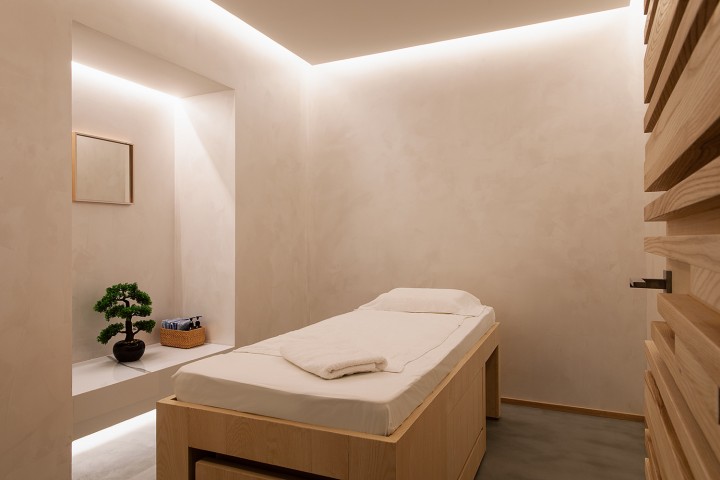 Deluxe Room Near Carrefour Garhoud 20 Luxury Bookings