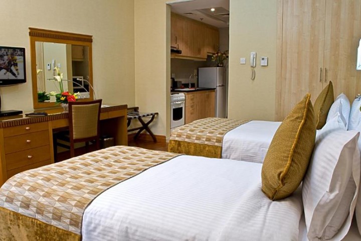 Studio Apartment Near Gardens Metro 23 Luxury Bookings
