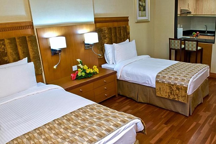 Studio Apartment Near Gardens Metro 25 Luxury Bookings