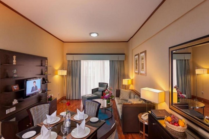 One Bedroom Apartment Near Gardens Metro Ab 1 Luxury Bookings