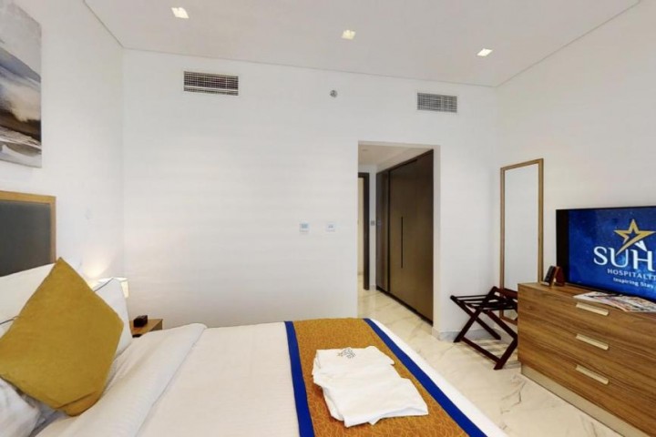 One Bedroom Apartment Near Al Maya Supermarket 12 Luxury Bookings