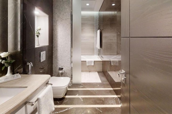 Two Bedroom Apartment Near Al Maya Supermarket 8 Luxury Bookings
