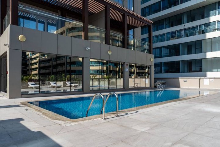 Two Bedroom Apartment Near Al Maya Supermarket 18 Luxury Bookings