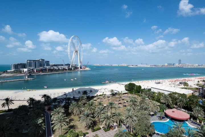 Deluxe Room In Jbr Nearby Mall of the Emirates 9 Luxury Bookings