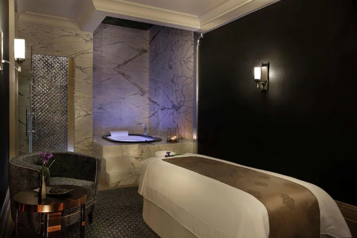 Luxury Deluxe Room On Sheikh Zayed Road. 2 Luxury Bookings