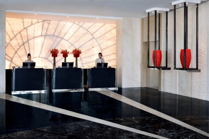 3 Bedroom Apartment In Downtown Near Dubai Mall 7 Luxury Bookings