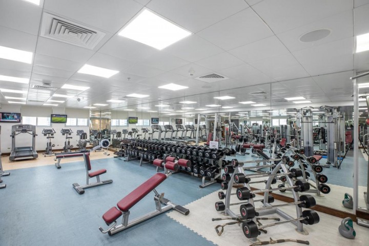 One Bedroom Apartment near Business Bay Metro 15 Luxury Bookings