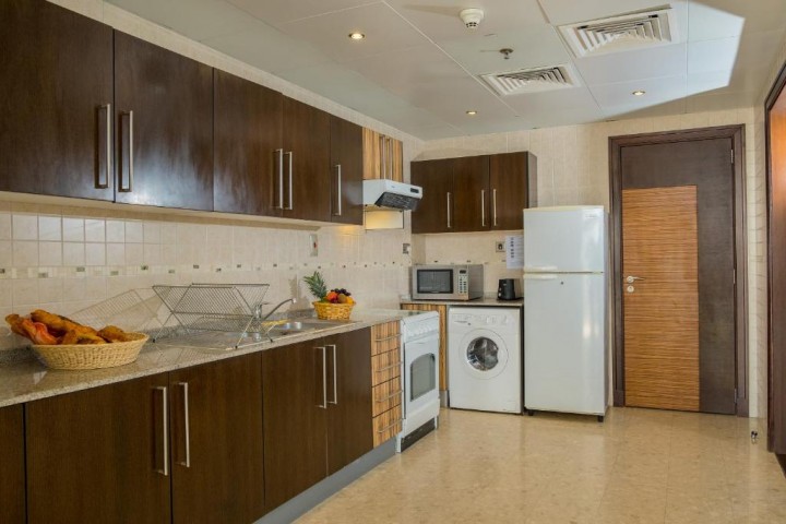 Three Bedroom Apartment Near Business Bay Metro 7 Luxury Bookings