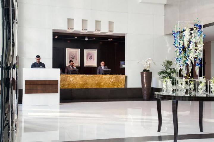 Deluxe Room Near Internet Metro Station 8 Luxury Bookings