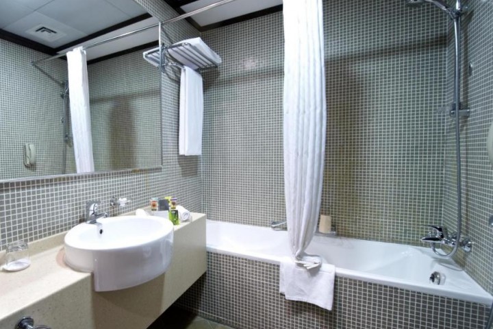 Executive 3br Apartmnt near internet metro station 2 Luxury Bookings