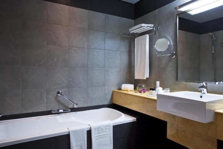 Executive Room In Al Qusais 3 By Luxury Bookings 5 Luxury Bookings