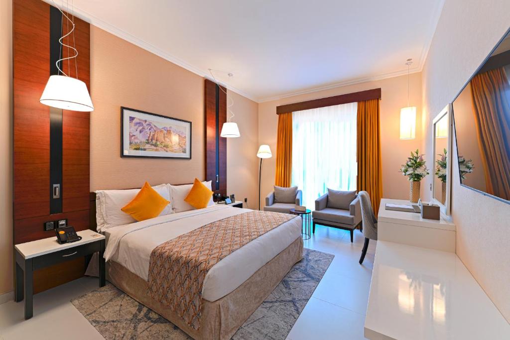 Deluxe King or Twin Room Near Mashreq Metro Luxury Bookings