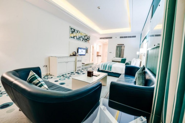 Junior Suite Near Hamdan Street By LuxuryBookings 15 Luxury Bookings