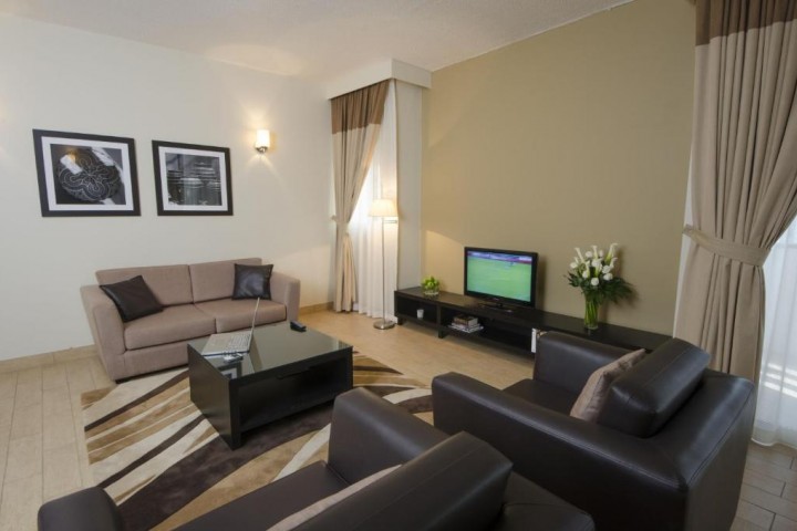 Deluxe Two Bedroom Apartment Near Wtc Metro 17 Luxury Bookings