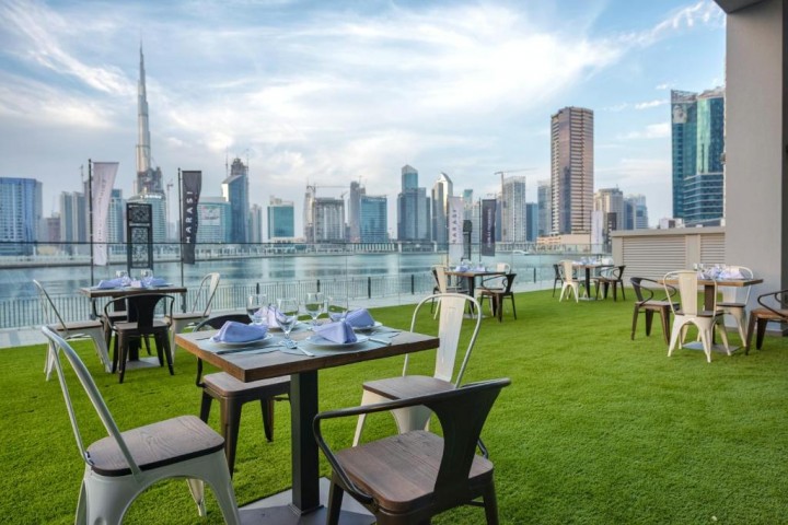 Deluxe Room in Business Bay By Luxury Bookings 8 Luxury Bookings