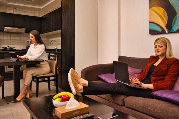 One Bedroom Apartment internet Metro Station 4 Luxury Bookings