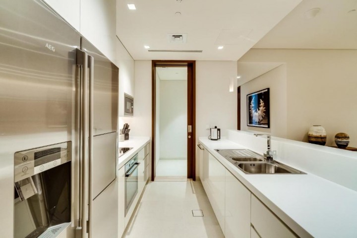 Three Bedroom Apartment Near Emirates Golf Club 2 Luxury Bookings