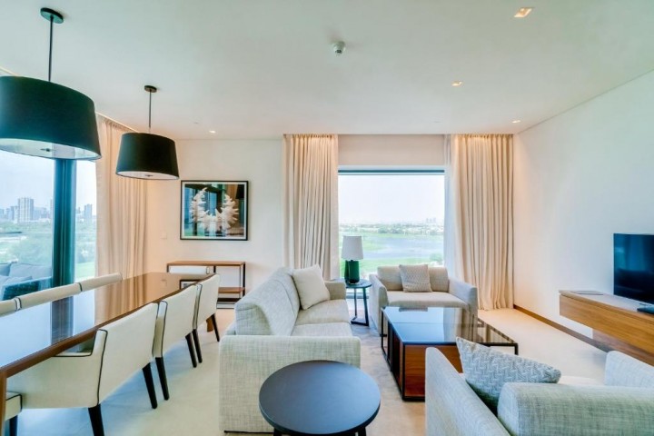 Three Bedroom Apartment Near Emirates Golf Club 12 Luxury Bookings