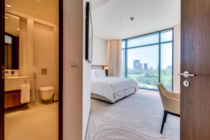 Three Bedroom Apartment Near Emirates Golf Club 15 Luxury Bookings