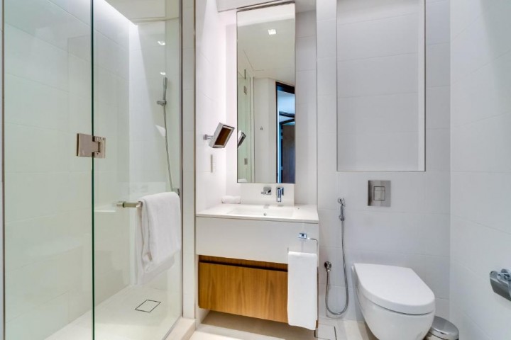 Three Bedroom Apartment Near Emirates Golf Club 17 Luxury Bookings