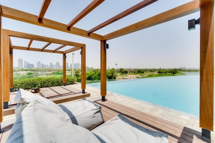 Three Bedroom Apartment Near Emirates Golf Club 21 Luxury Bookings