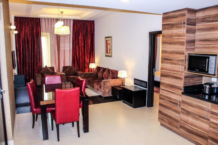 Studio Apartment Near Al Bader Mini Mart 8 Luxury Bookings