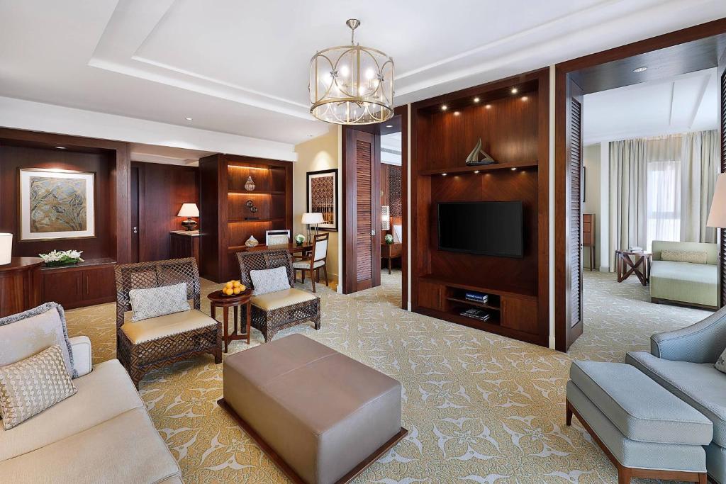 One Bedroom Suite Near Carrefour Market JBR Luxury Bookings