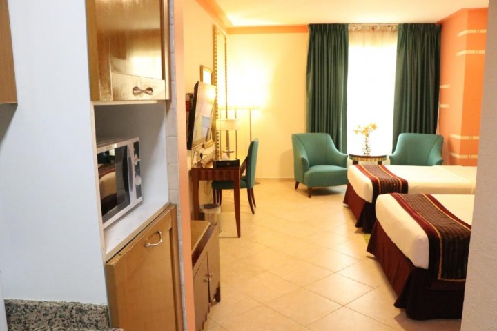 Studio Apartment Near by Day To Day Al Karama 21 Luxury Bookings
