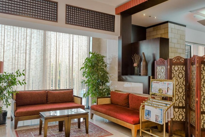 Two Bedroom Apartment Near Pk Mart Supermarket. 13 Luxury Bookings