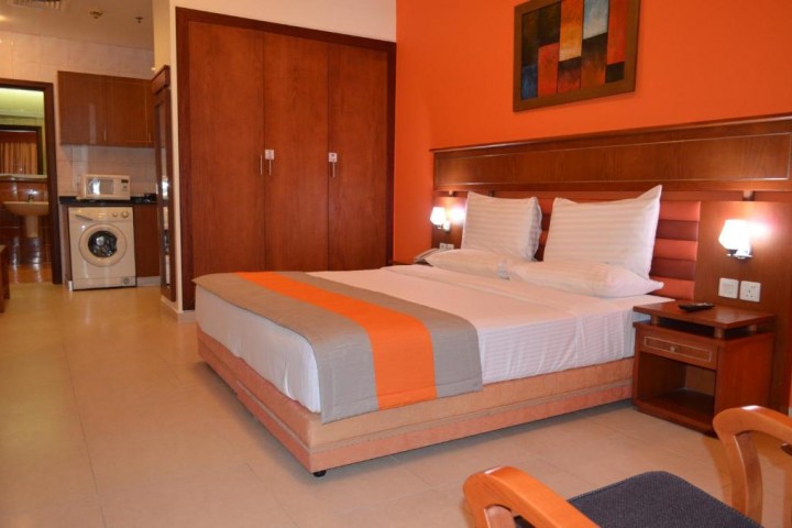 One Bedroom Suite Near Manhattan Avenue 13 Luxury Bookings