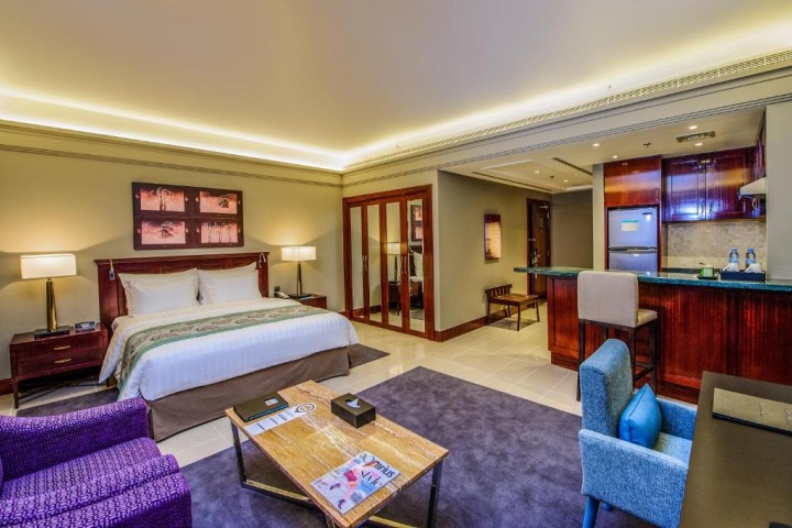 Two Bedroom Suite Near Deira City Centre Metro 2 Luxury Bookings