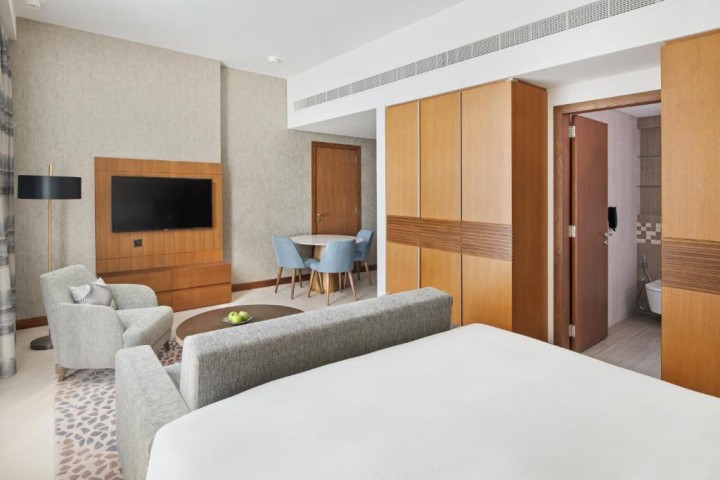 One Bedroom Suite Near Al Maktoum Airport 7 Luxury Bookings