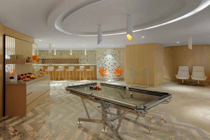 Luxury Suite Room Near Damac Royal Business bay. 14 Luxury Bookings