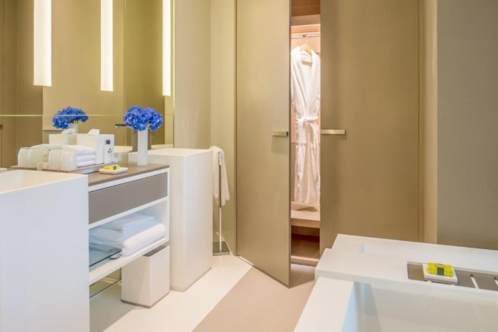 Two Bedroom Residence Near Sadaf Building 1 Luxury Bookings