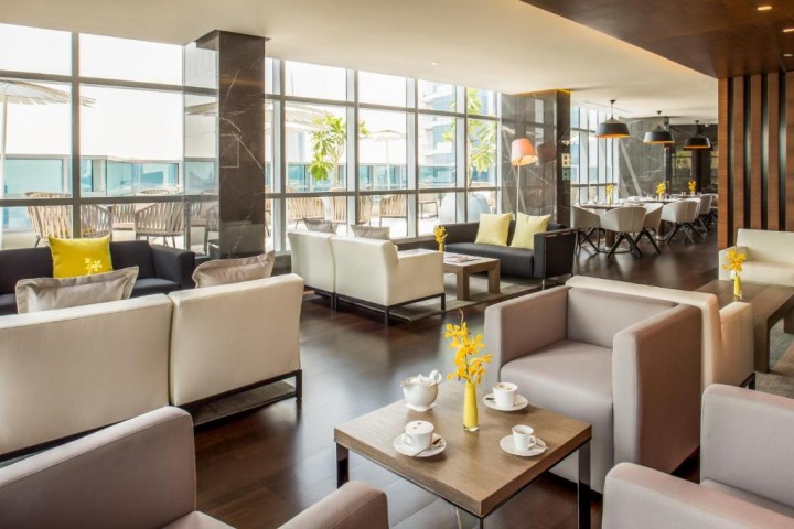Two Bedroom Residence Near Sadaf Building 25 Luxury Bookings