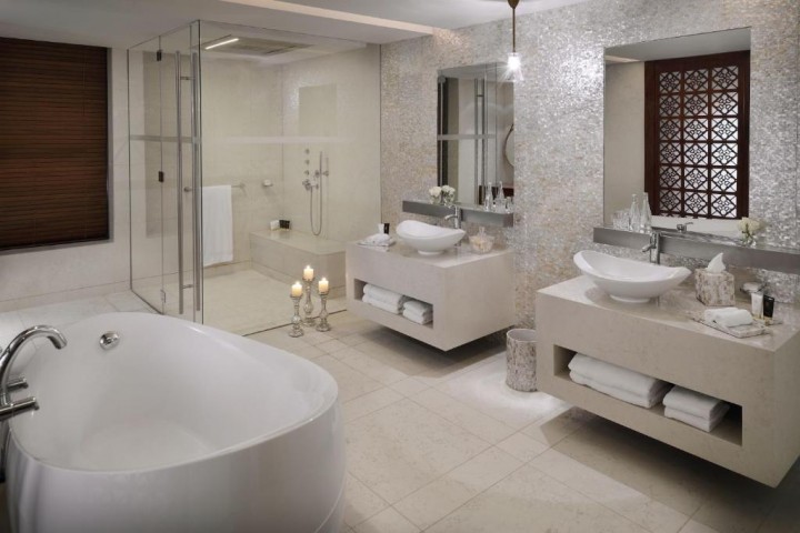Royal Penthouse Suite nearby Duja Tower SZR. 9 Luxury Bookings