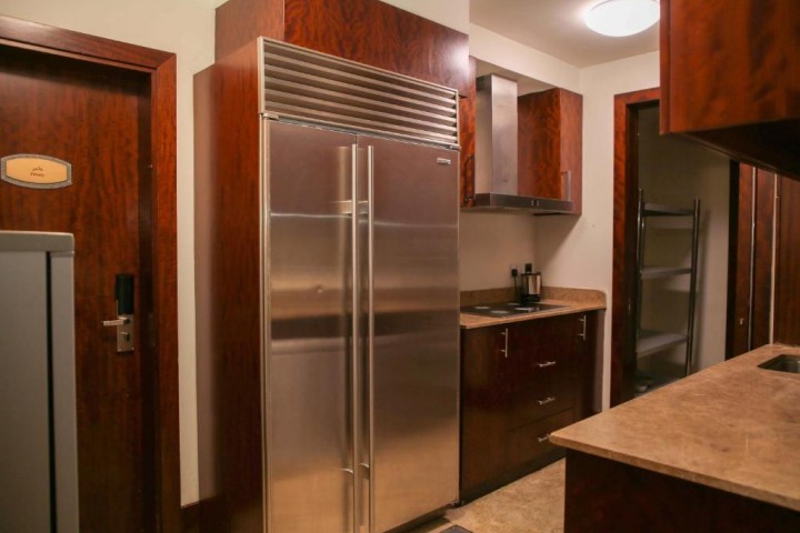 Royal Penthouse Suite nearby Duja Tower SZR. 14 Luxury Bookings