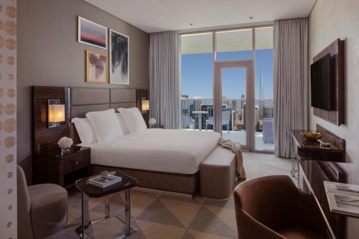 Fancy Deluxe Room With Balcony Near Mayfair Tower 6 Luxury Bookings
