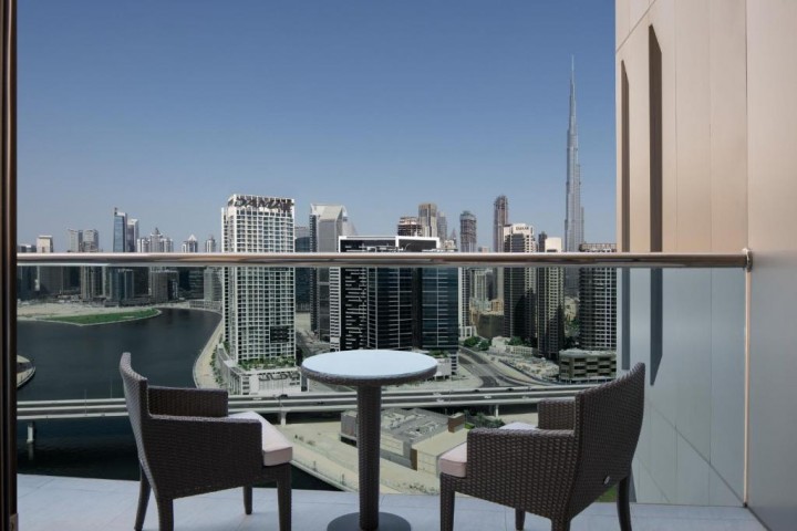 Fancy Deluxe Room With Balcony Near Mayfair Tower 7 Luxury Bookings